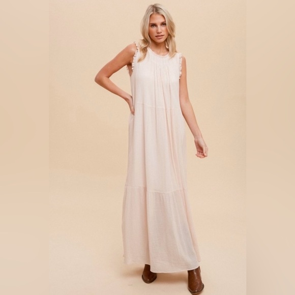 Hem & Thread Dresses & Skirts - #H66 NEW CREAM DRESS💕🥰